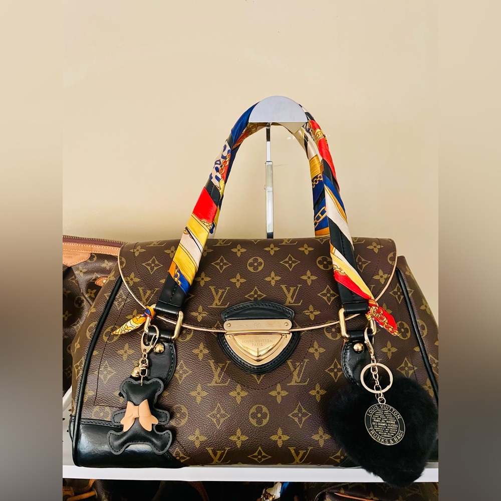 Louis Vuitton Beverly GM Monogram Handbag